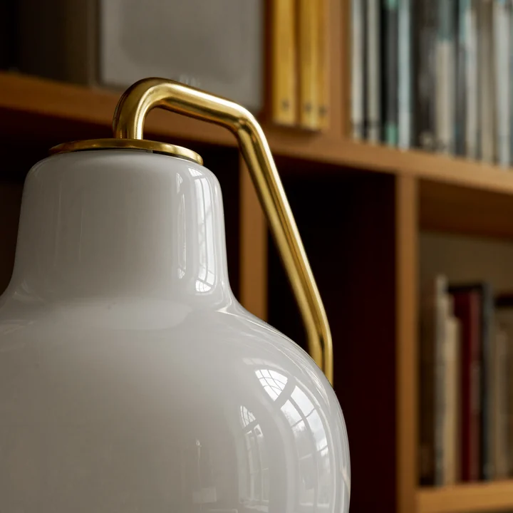 Louis Poulsen - VL Ring Crown tafellamp & Vloerlamp, messing / opaal