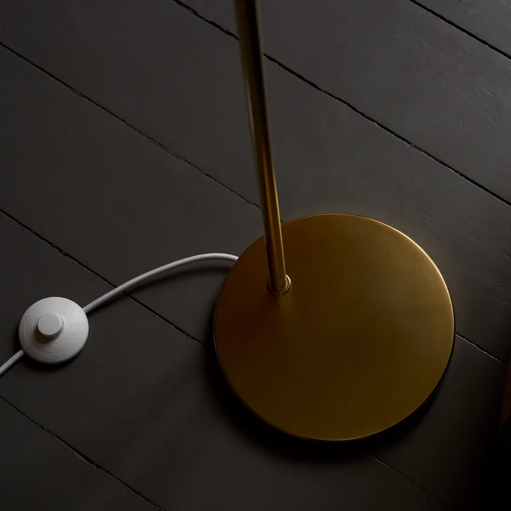 Louis Poulsen - VL Ring Crown tafellamp & Vloerlamp, messing / opaal