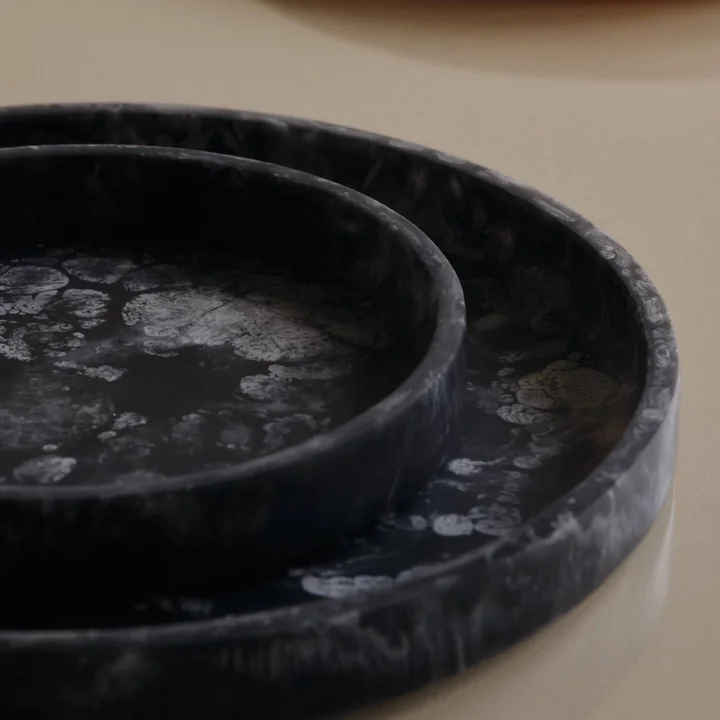 Ferm Living - Mist Dienbladen, charcoal