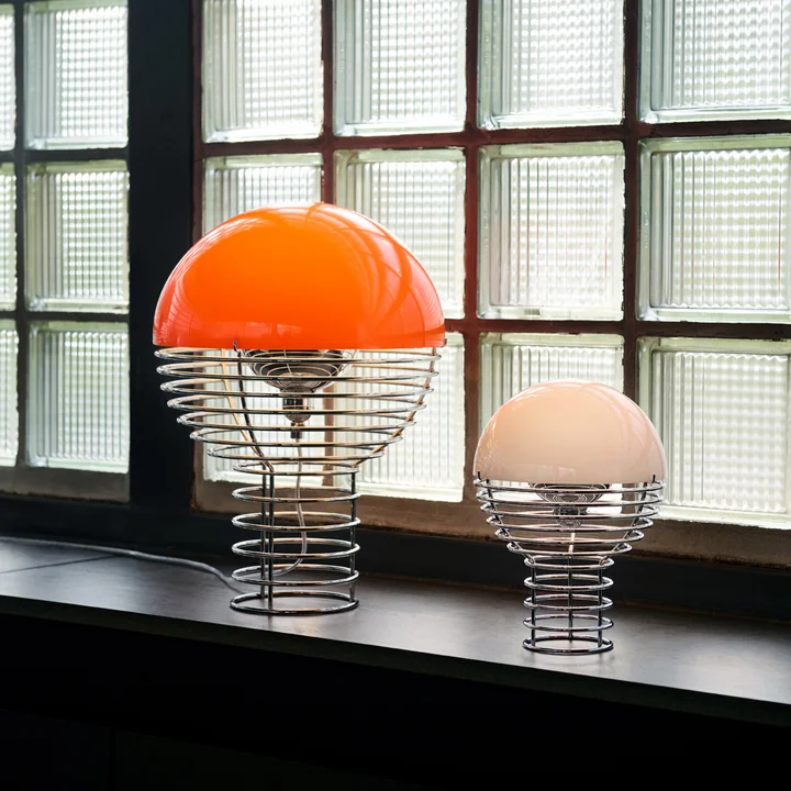 Verpan - Wire Tafellamp en Wire LED tafellamp met oplaadbare batterij