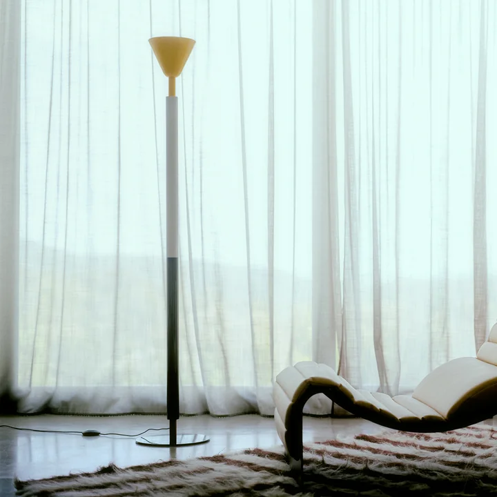Petite Friture - Pyl LED vloerlamp, H 180 cm, veelkleurig