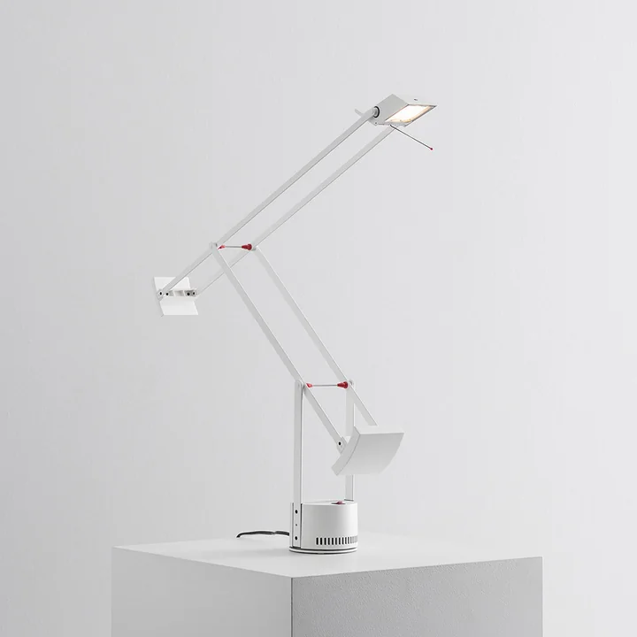 Tizio bureaulamp, wit van Artemide