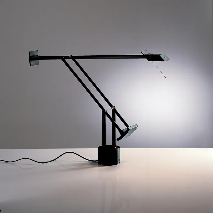 Tizio 35 bureaulamp, zwart van Artemide