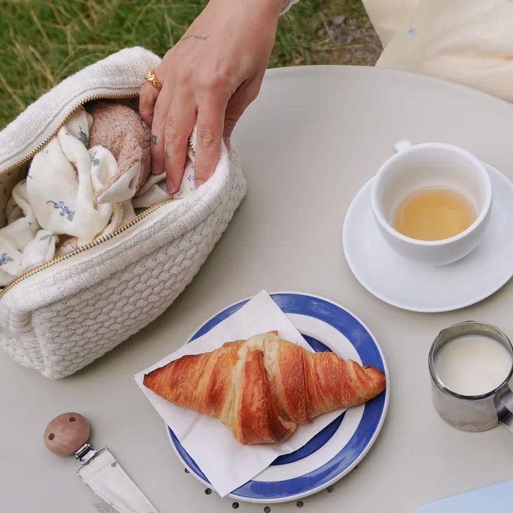 Cam Cam Copenhagen - Cosmetisch tasje, gebreid, gebroken wit / capri