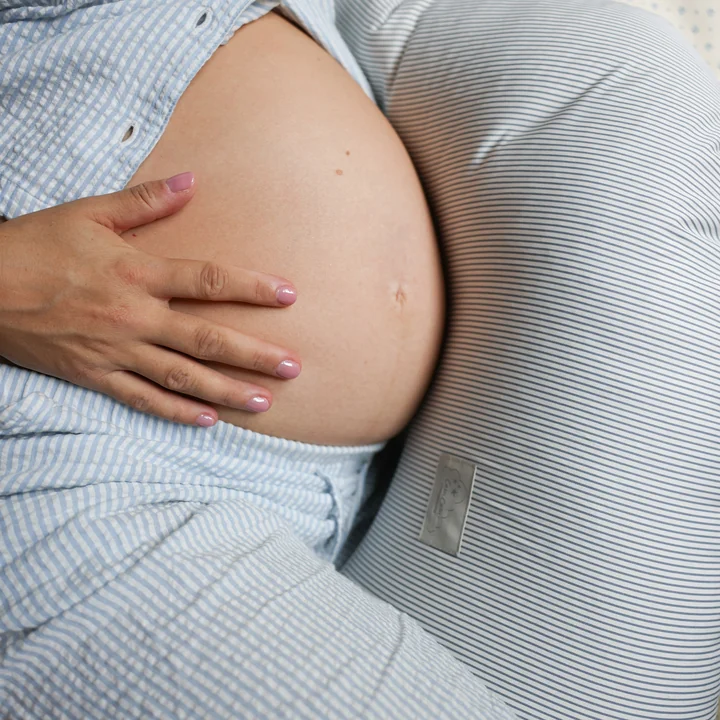 Cam Cam Copenhagen - Verpleegkussen, klassieke strepen blauw