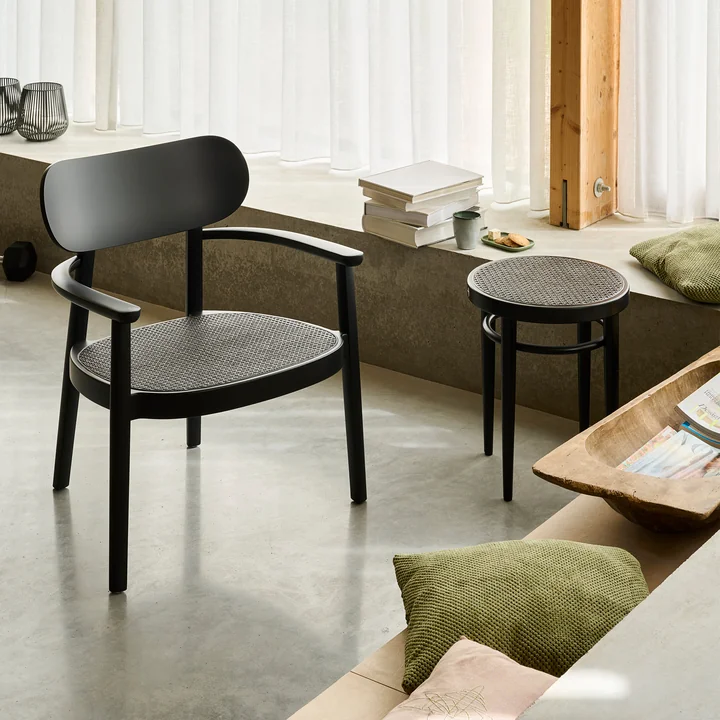 Thonet - 214 RH Kruk, vlechtwerk donker melange met kunststof drager / zwart beuken (TP 29)