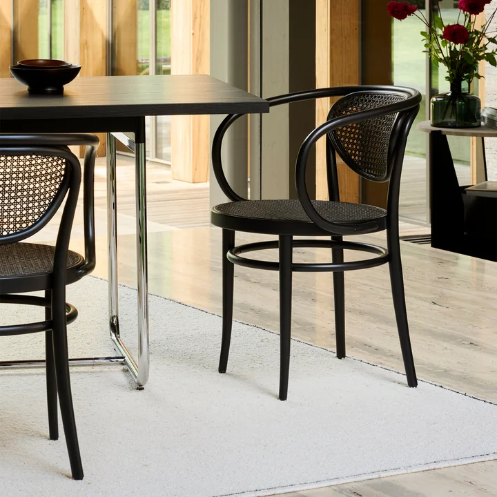 Thonet - 210 R Fauteuil, vlechtwerk donker melange / zwart beuken (TP 29)