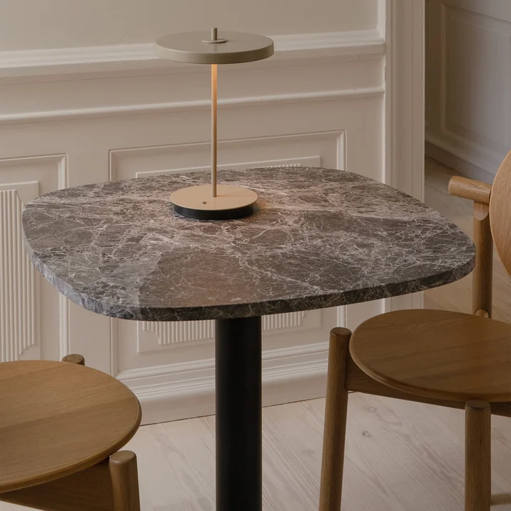 Umage - Gather tafel, 68 x 68 cm, zwart / bruin (Emperador marmer)