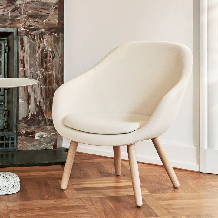 HAY - About a Lounge Chair AAL 82 Fauteuil, gelakt eiken