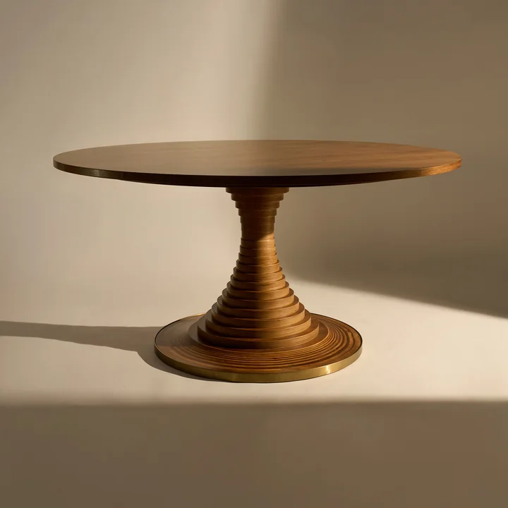 Gubi - Tavolo a Dischi Eettafel, Amerikaans notenhout