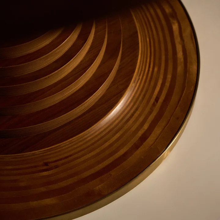 Gubi - Tavolo a Dischi Eettafel, Amerikaans notenhout