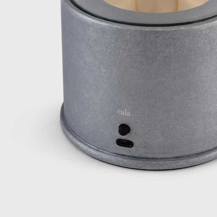 Tala - De Rugged Muse oplaadbare tafellamp, ruw aluminium