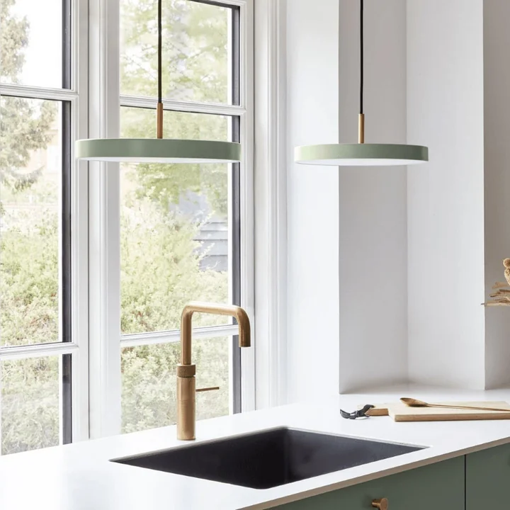 Umage - Asteria Mini LED hanglamp, messing / olijfgroen