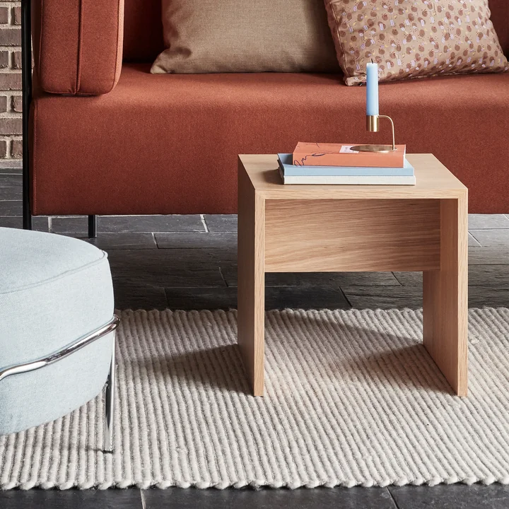 Hübsch Interior - Less Bijzettafel, 42 x 42 cm, eiken naturel