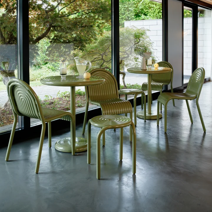 Tom Dixon - Groove Ronde tuintafel, Ø 69,7 cm, mosgroen