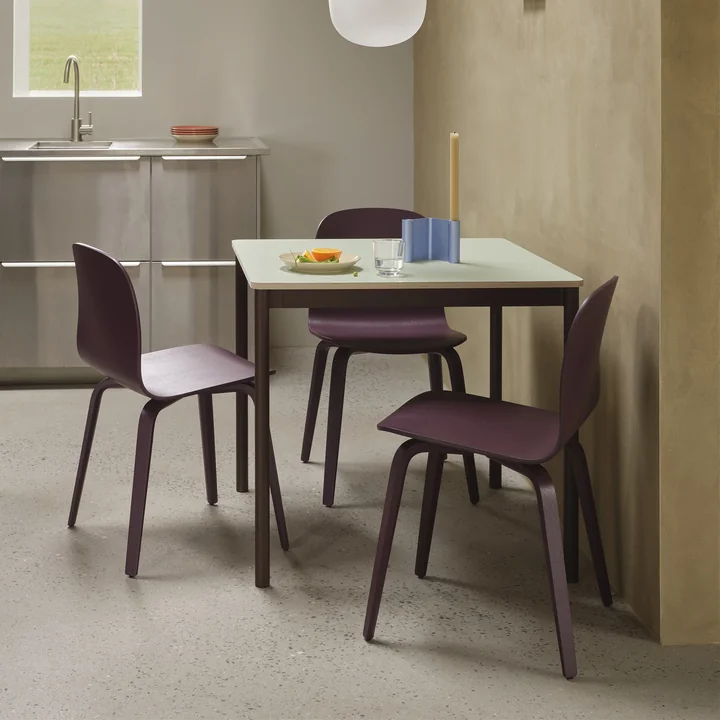 Muuto - Visu Voorzitter, dark plum