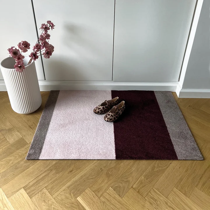 tica copenhagen - Stripes Horizontal Loper, 60 x 90 cm, bordeaux / roos / zand