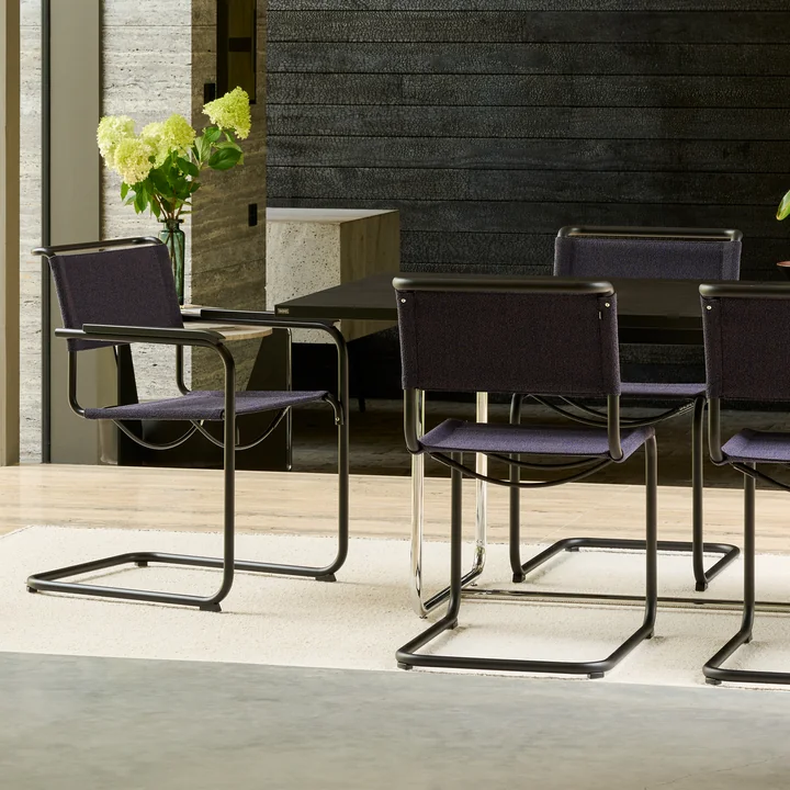 Thonet - S 33 V Stoelen en S 34 V Fauteuils