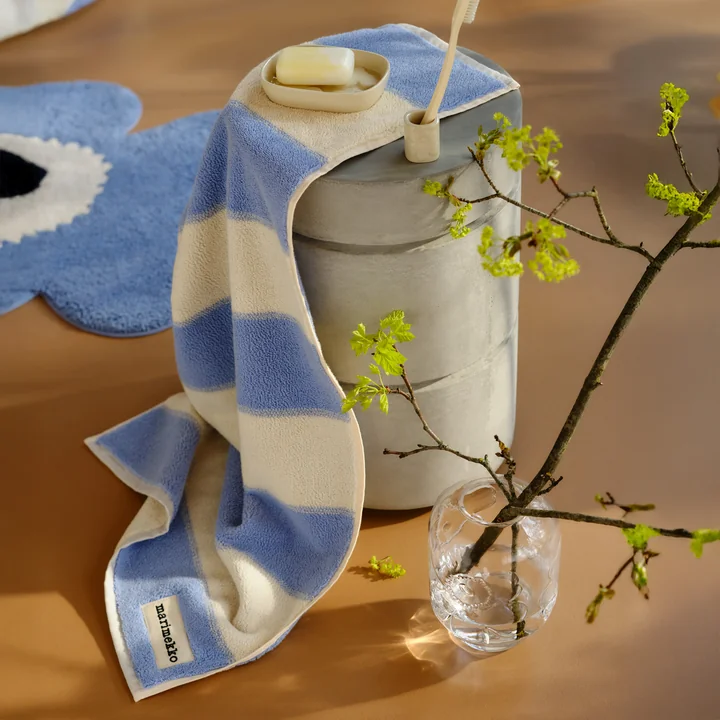 Marimekko - Galleria handdoek, 50 x 100 cm, lichtblauw / meloen