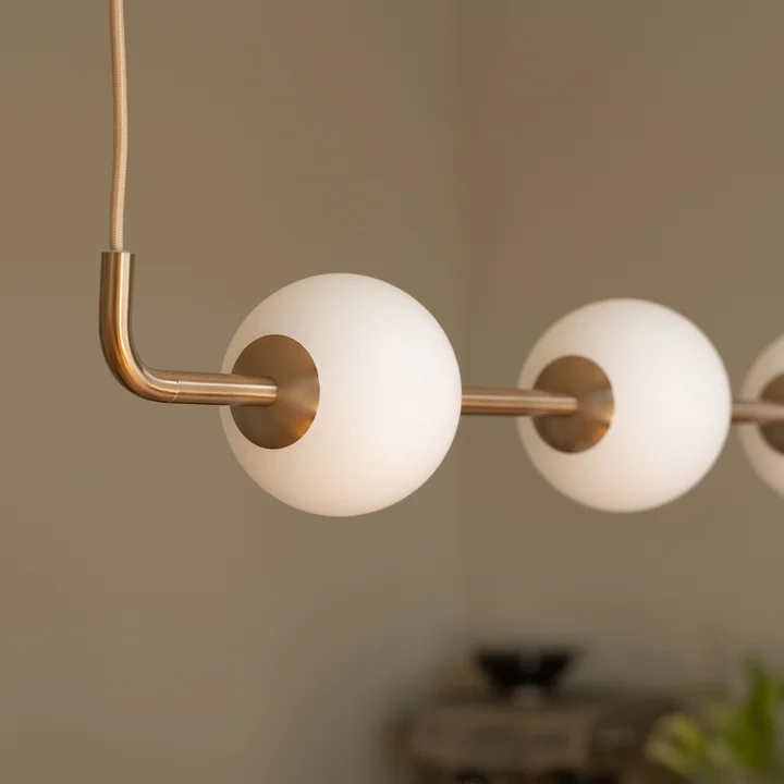 Umage - Audrey Lineaire LED hanglamp, messing / opaal