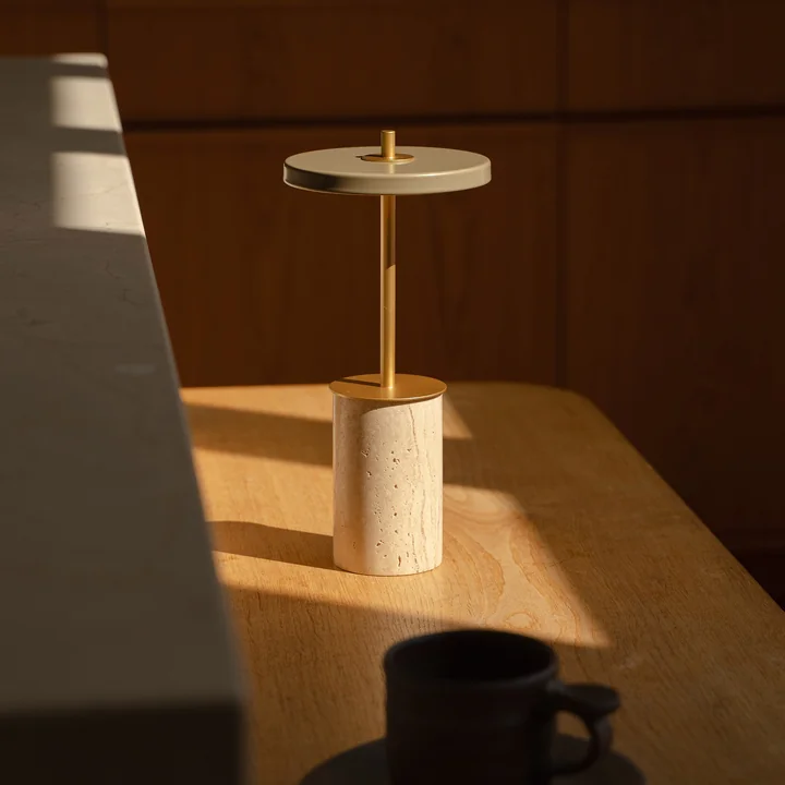 Umage - Asteria Move Mini, LED tafellamp, messing / klei