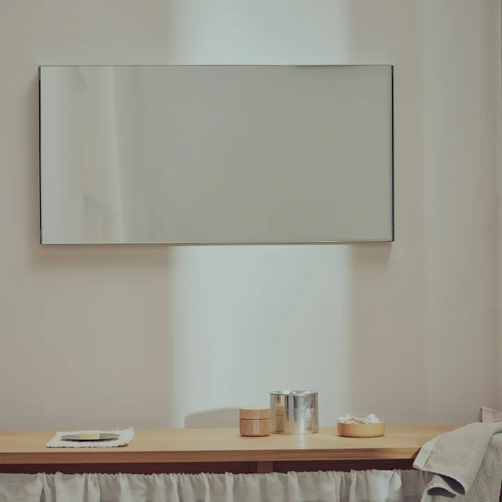 Form & Refine - Tapse wandspiegel, 40 x 80 cm, geborsteld roestvrij staal