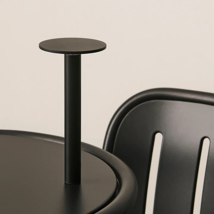 HAY - Host Draagbare LED tafellamp 220, antraciet