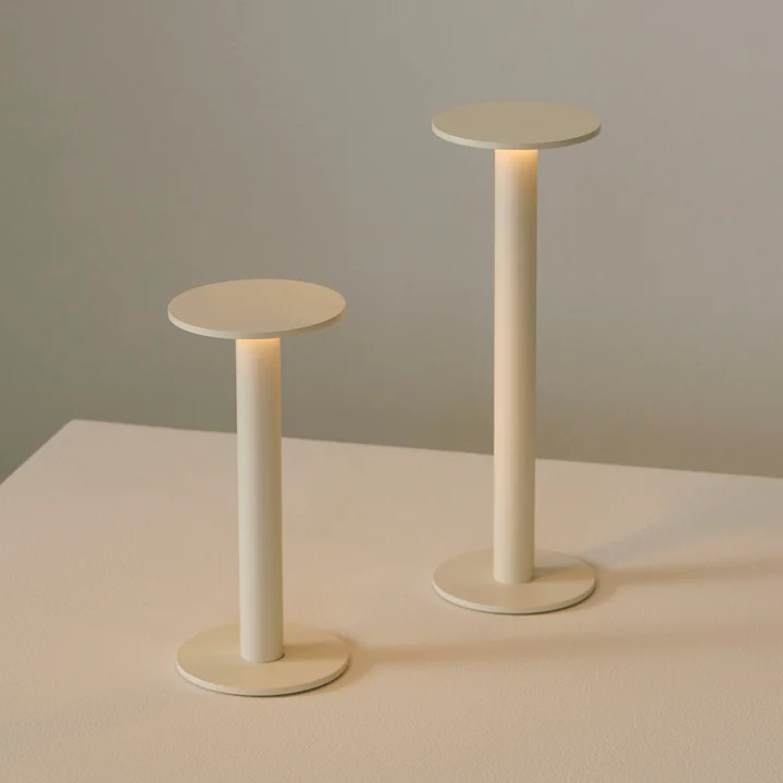 HAY - Host Draagbare LED tafellampen, crèmewit