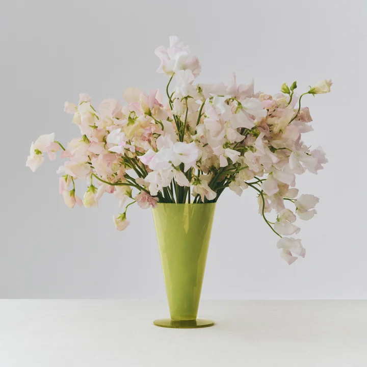 HAY - Kegelvormige vaas S, Ø 9,6 x H 18 cm, lichtgroen en donker lime