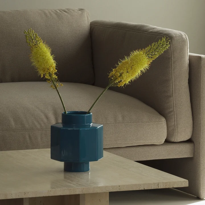 Normann Copenhagen - Deko Object Vaas Zeshoek, petrol blauw