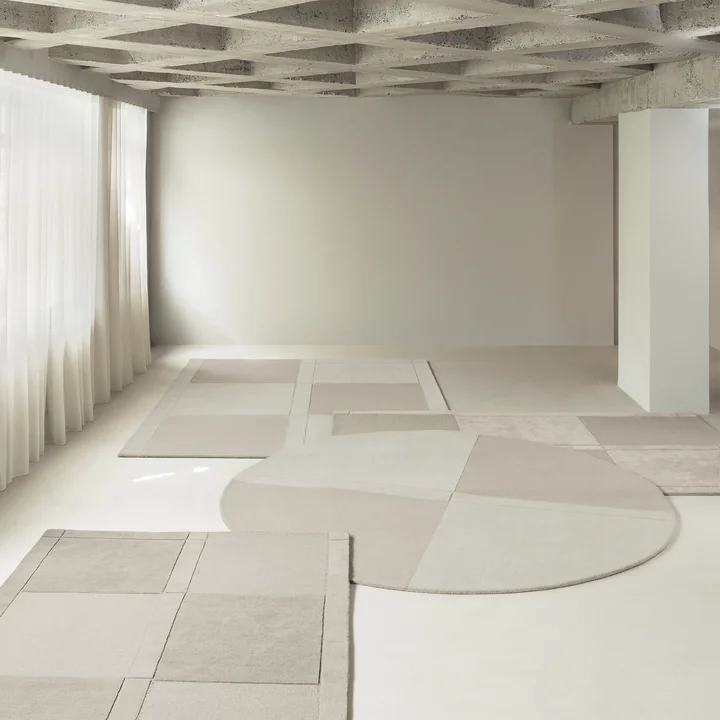 Normann Copenhagen - Level Rugs, warm grijs
