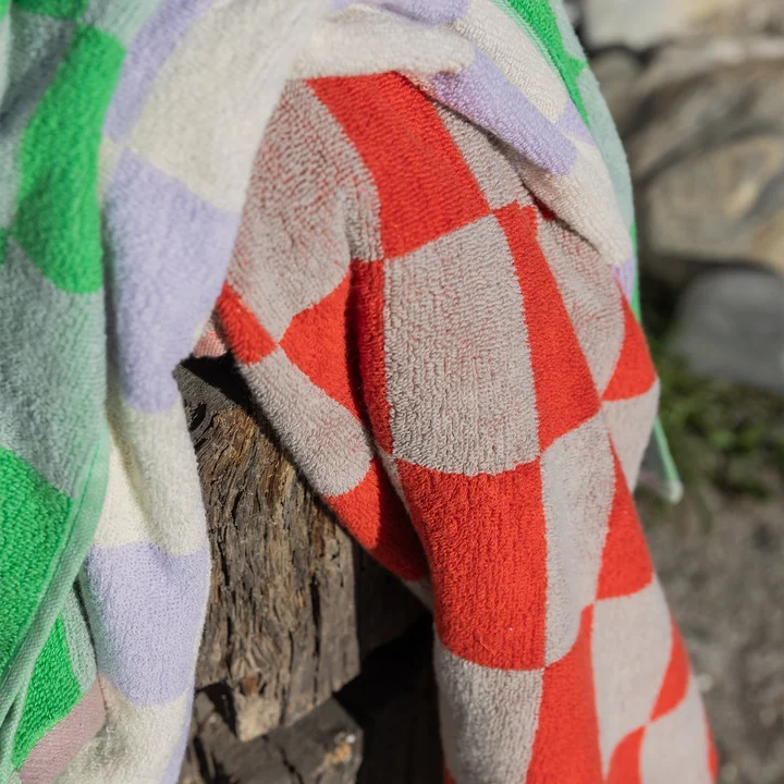 Mette Ditmer - Retro Handdoek, donker oranje