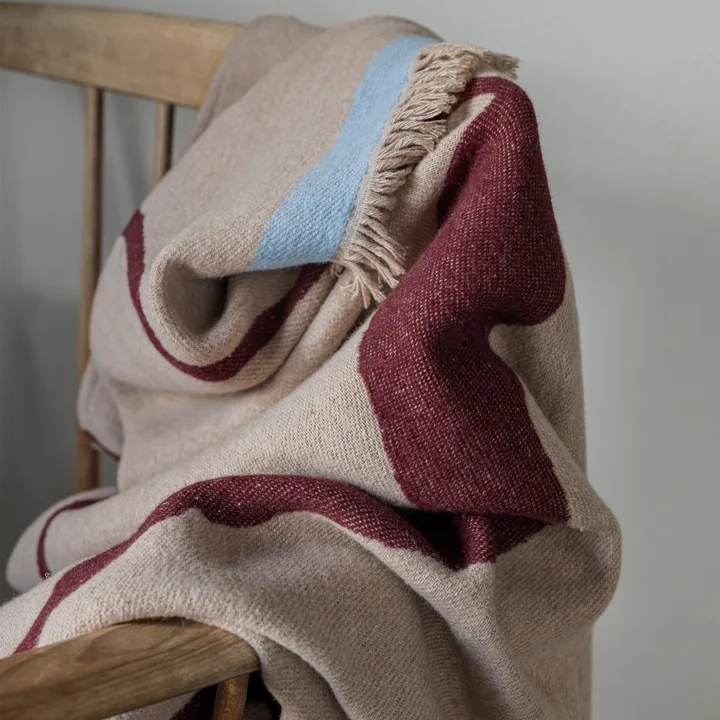 Mette Ditmer - Studio Deken, 130 x 175 cm, wijn