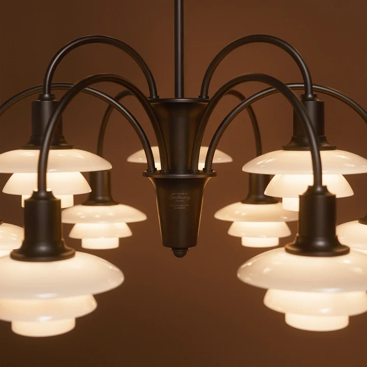 Louis Poulsen - PH 1/1 Kroonluchter Centenary Editie, aged brass / dusty terracotta (9-armig)