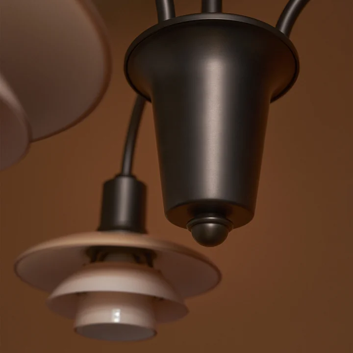 Louis Poulsen - PH 1/1 Kroonluchter Centenary Editie, aged brass / dusty terracotta (3-armig)