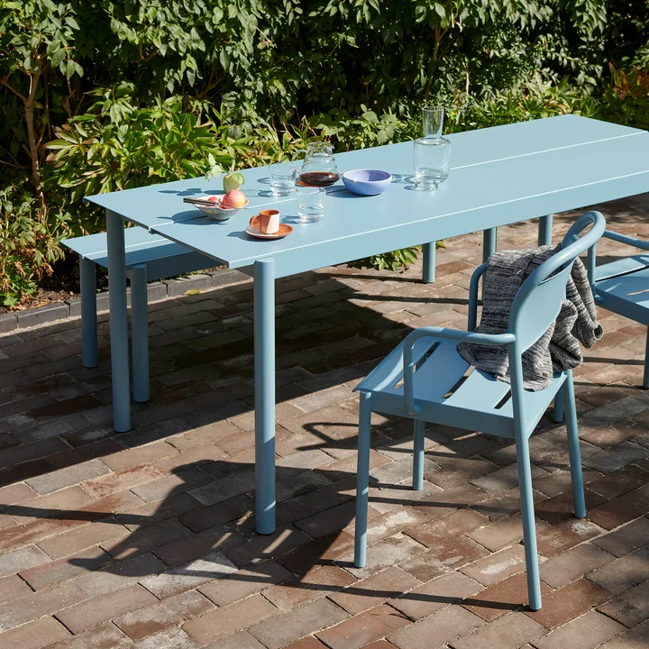 Muuto - Lineair stalen tafel buiten, 200 cm, lichtblauw