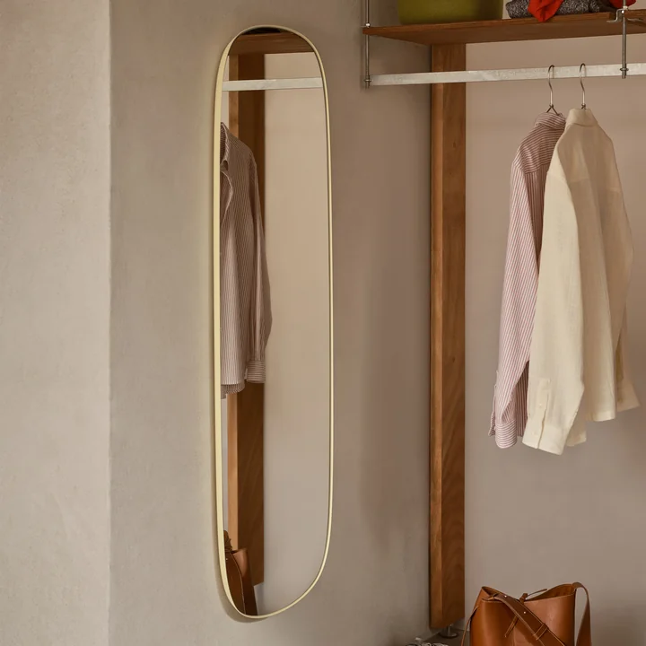 Muuto - Framed Spiegel, 150 x 50 cm, lichtgeel / helder glas