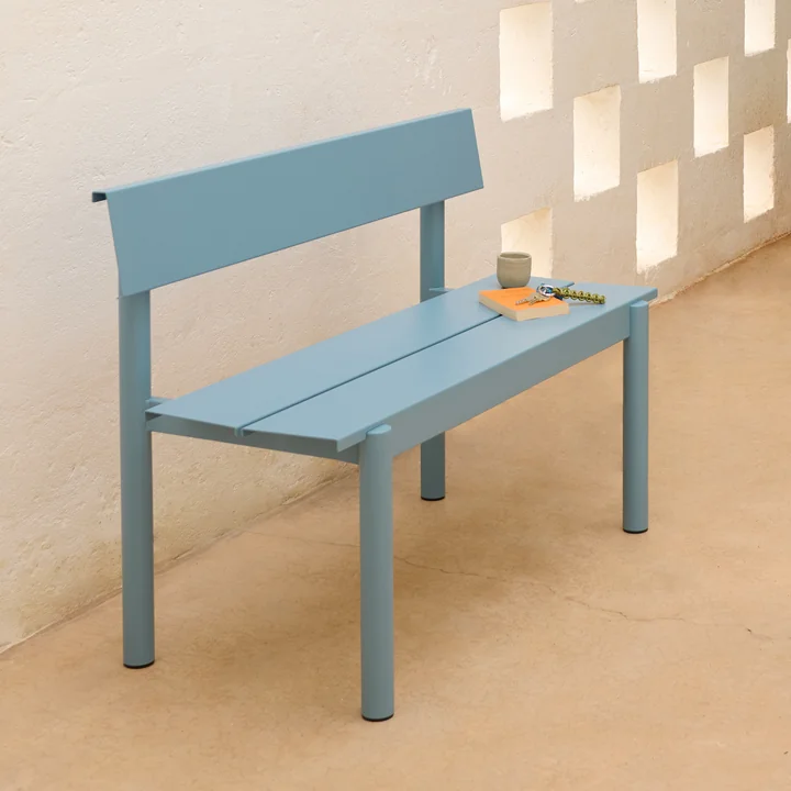 Muuto - Linear Steel Bank met rugleuning, 110 cm, lichtblauw