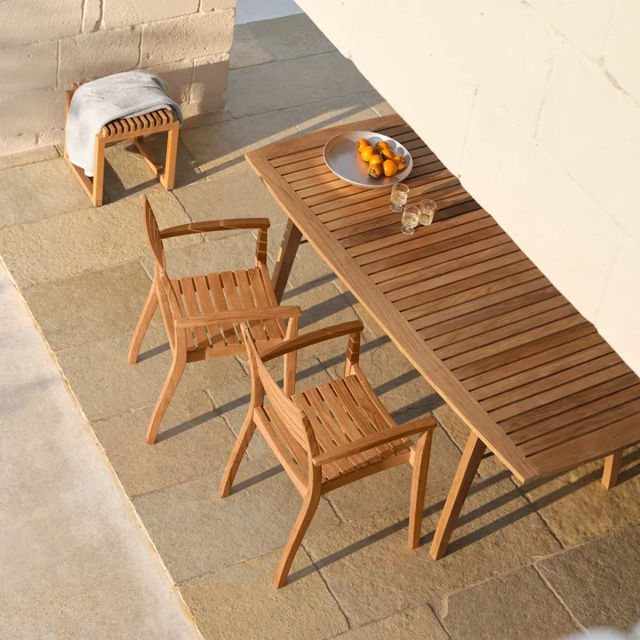 Fritz Hansen - Skagerak Ballare Teakhouten tafel en fauteuils