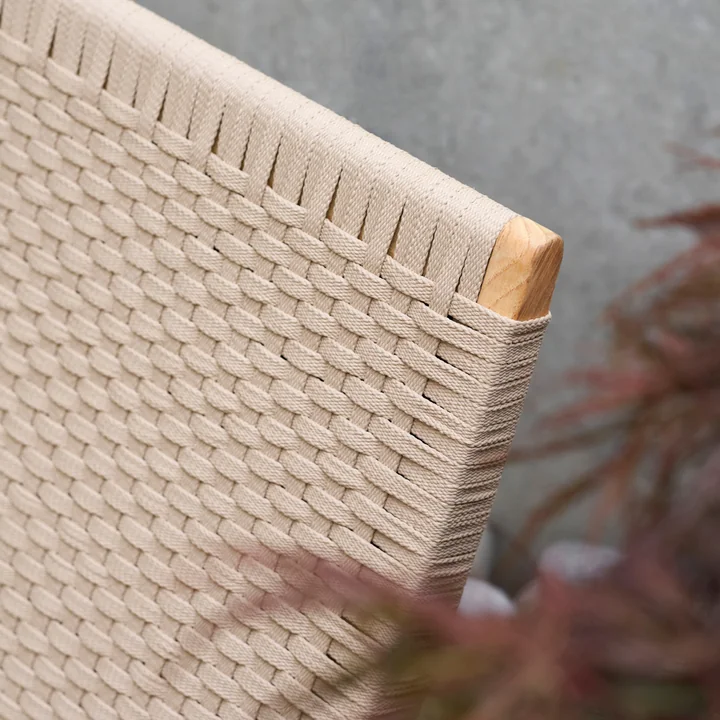 MG501 Cuba Stoel Buiten, onbehandeld teak / sesam by Carl Hansen
