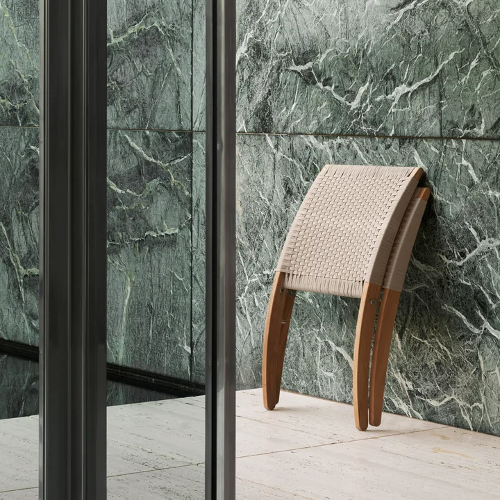 MG501 Cuba Stoel Buiten, onbehandeld teak / sesam by Carl Hansen