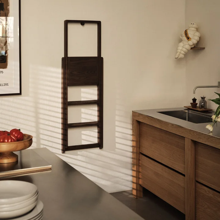 Design House Stockholm - Step Vouwladder, gebeitst eiken, donker
