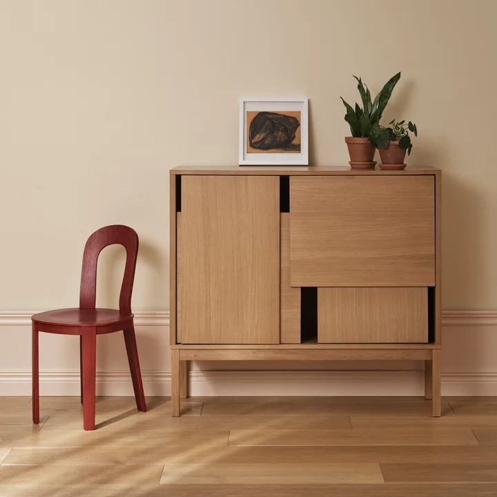 Design House Stockholm - Layer dressoir met poten, eiken