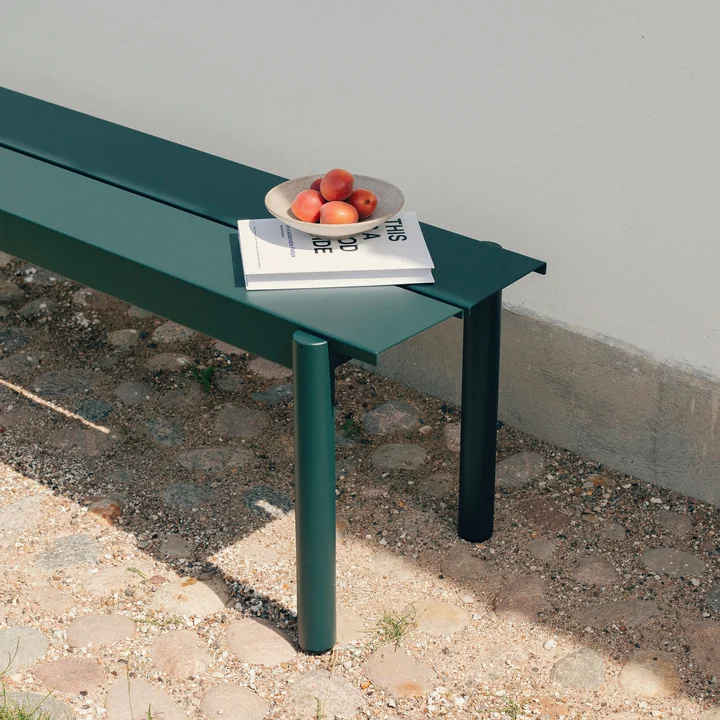Lineair Stalen Bank, donkergroen van Muuto