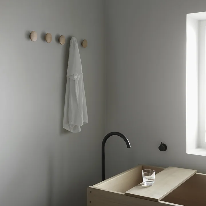 Muuto - Wandhaak "The Dots" enkel X-Klein, geolied eiken