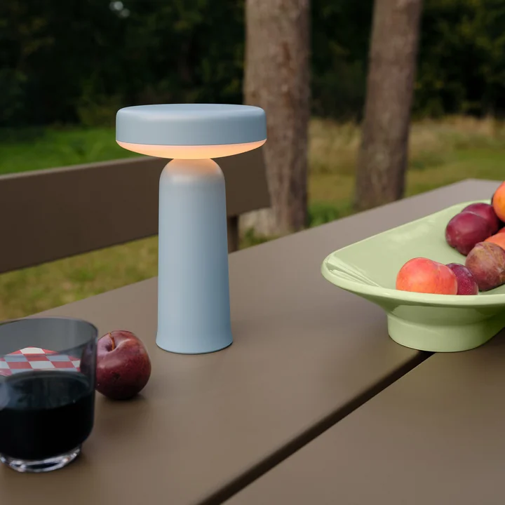 Muuto - Ease Portable LED Outdoor Batterijlamp, lichtblauw