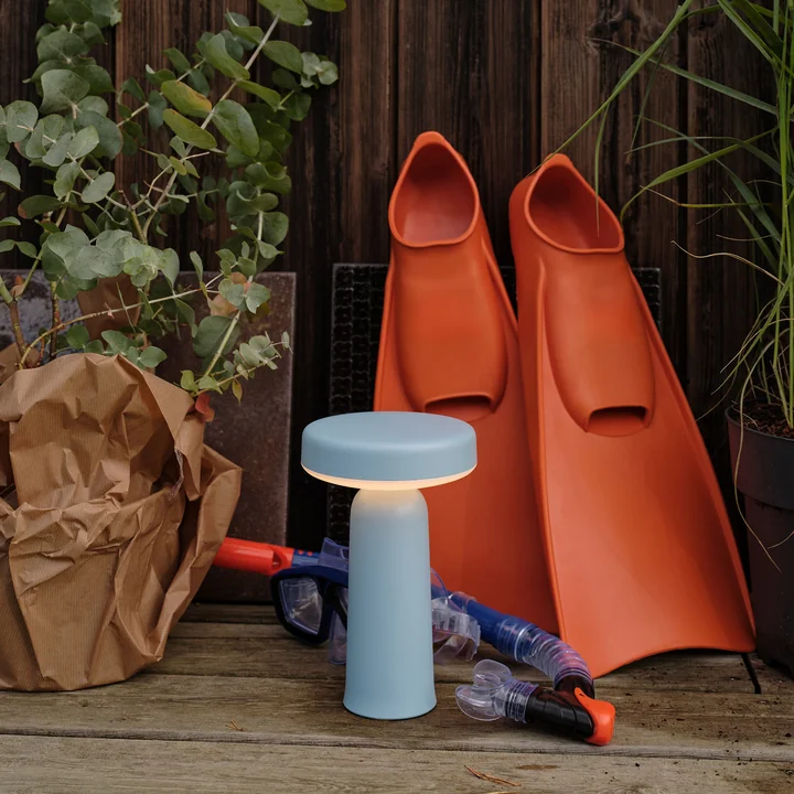 Muuto - Ease Portable LED Outdoor Batterijlamp, lichtblauw