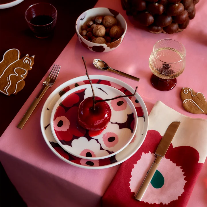 Marimekko - Oiva Unikko -bord, wit / pruim / cranberry / roze