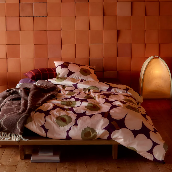 Marimekko - Unikko Satijnen kussensloop en dekbedovertrek, plum / pink / elmwood / toffee