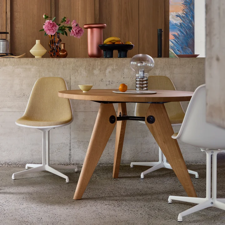 Vitra - Guéridon Eettafel, Ø 105 cm, geolied eiken